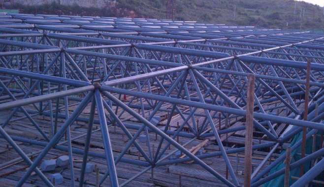 商丘概述网架加工公司对网架保温隔热的办法